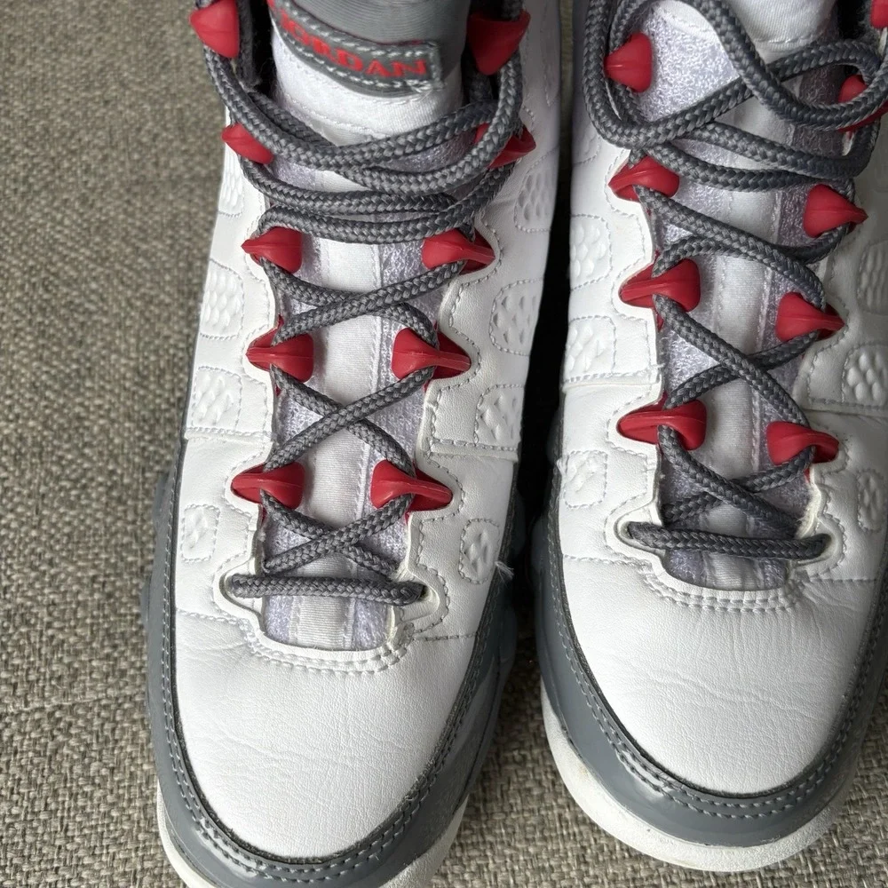 Nike Air Jordan Retro 9 IX 